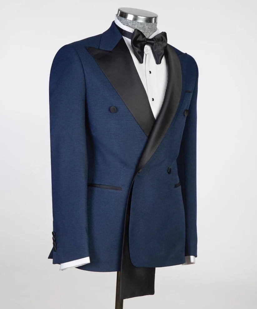 Shawl Design Satin Lapel Tuxedo