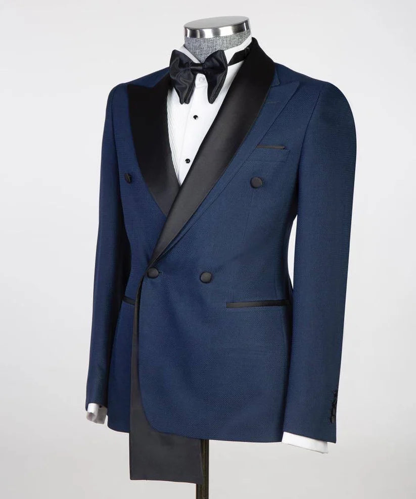 Shawl Design Satin Lapel Tuxedo