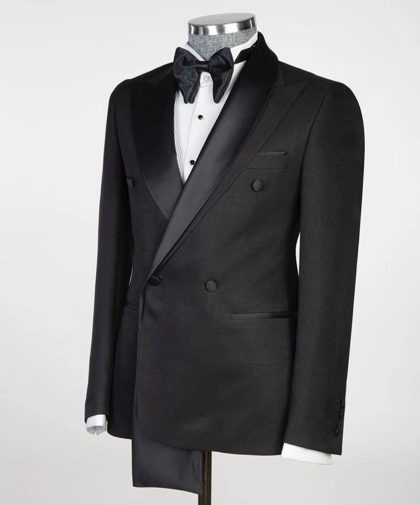 Shawl Design Satin Lapel Tuxedo